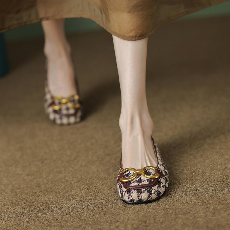 2025 Autumn New Square Head Flats New Retro Plaid Single Shoes