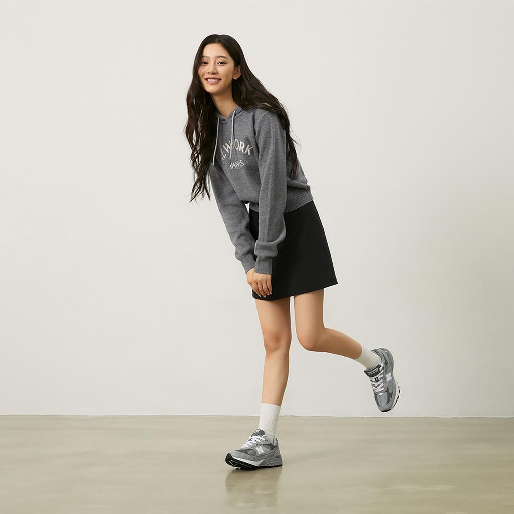 New MLB New York Yankees MLB Preppy Style Collection 24FW Sweater Women's Dark Heather Gray 3FKPV0144-50MGD