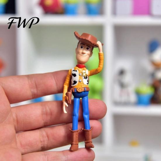 Durable Car Charm Keychain Pendant, Woody Buzz Lightyear Air Freshener, Aromatherapy High Temperature Resistant Vent Clip Accessory for Toy