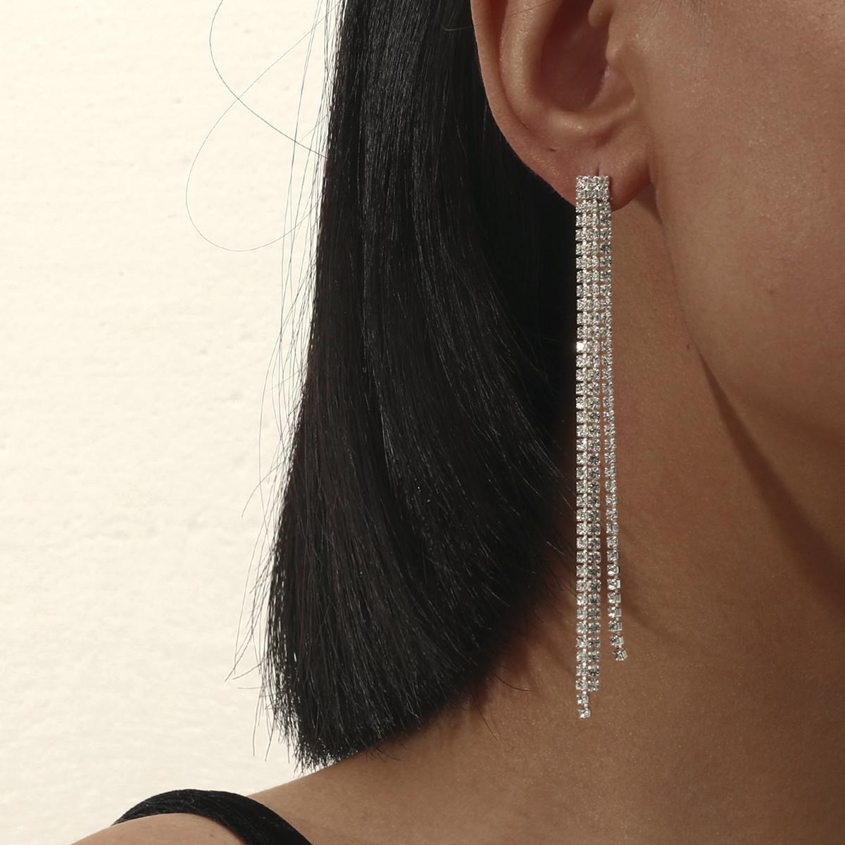 

3-Row Rhinestone Tassel Stud Earrings for Dinner & Banquet белый
