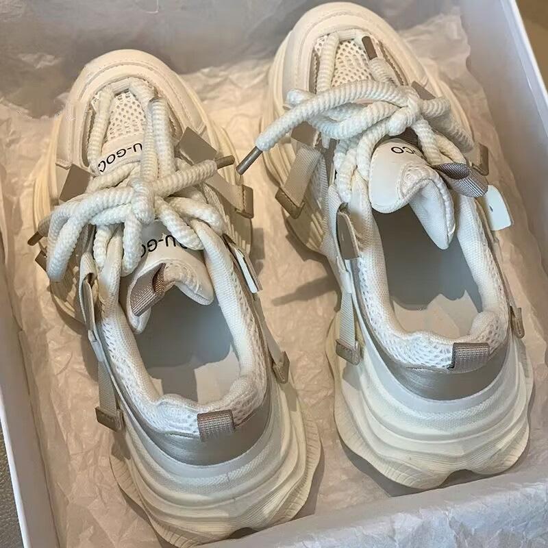 Bestseller Dad Shoes für Damen Neue höhenvergrößernde und vielseitige Freizeitsportschuhe mit dicker Sohle