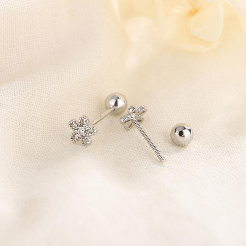 Mini Flower Screw Back Stud Earrings For Women High End Cool Tone Fashion Jewelry Elegant Daily Wear Accessories