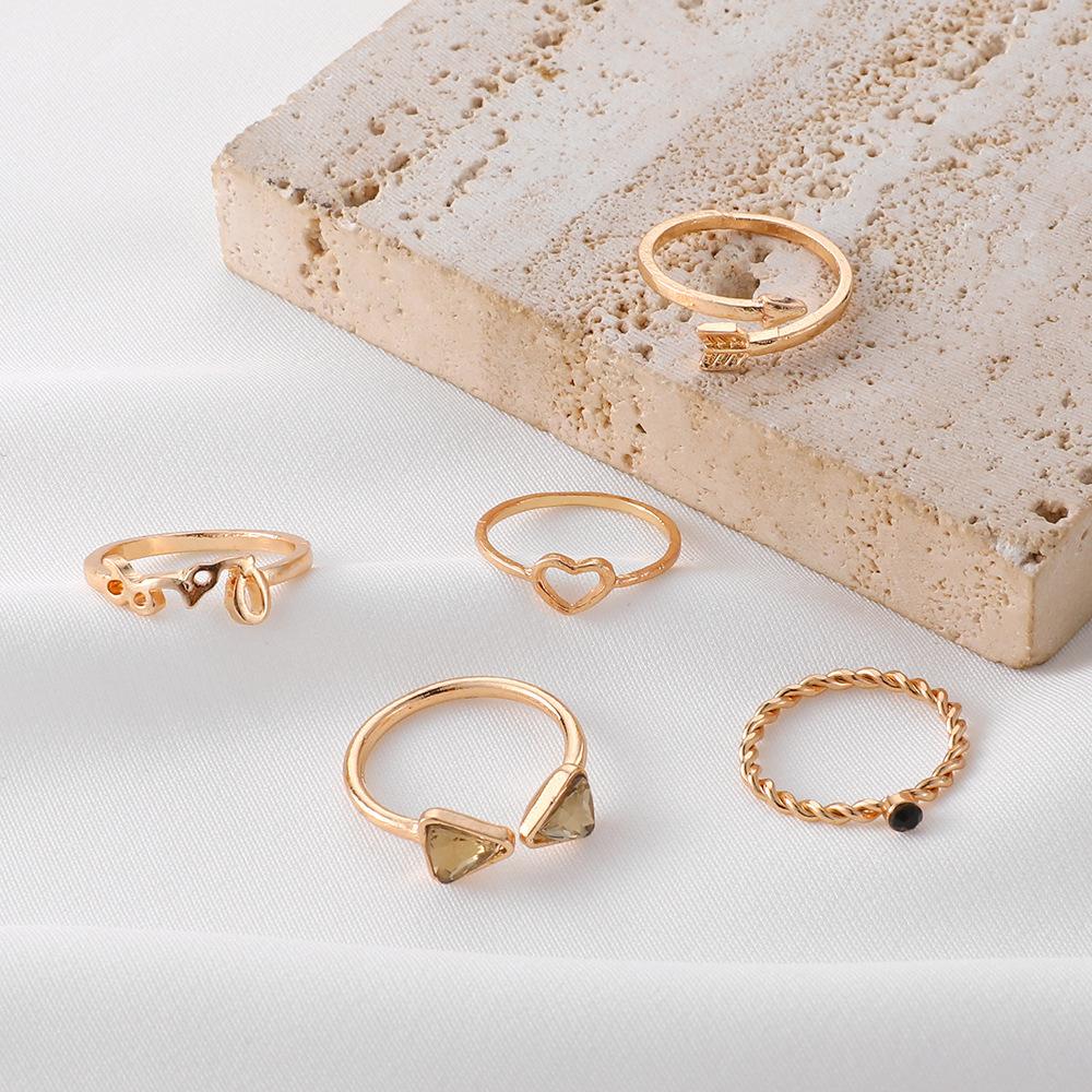 Ring, Fashion Love Letter Simple Black Gemstone Open Arrow Love 5 Piece Ring