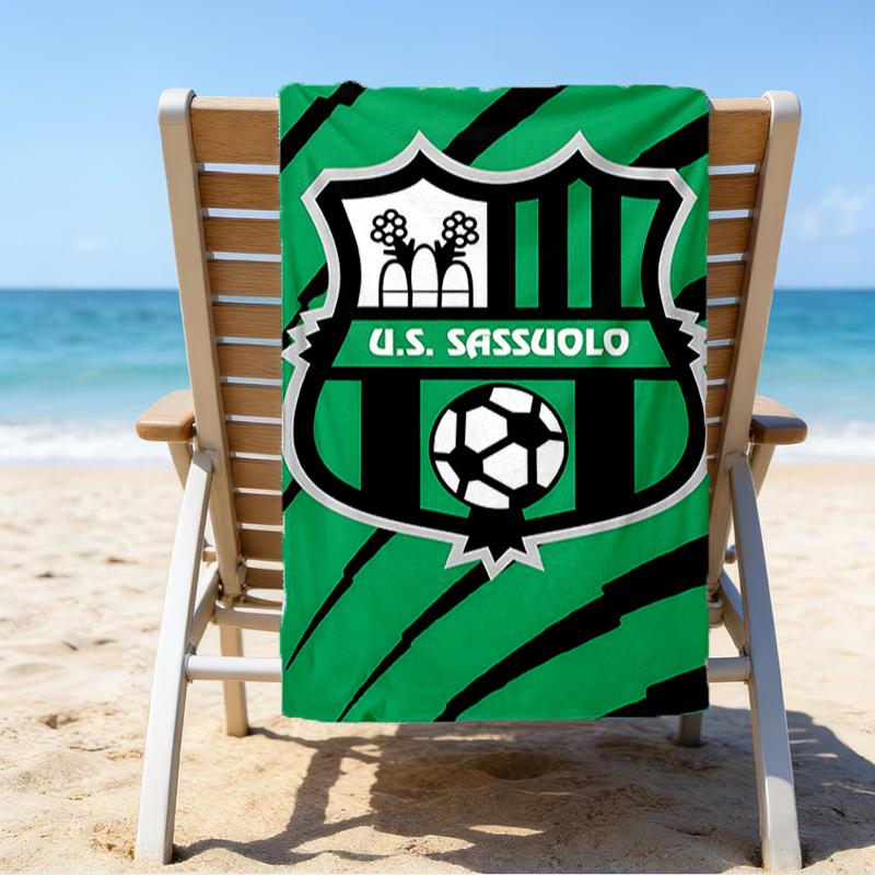 Sass-uolo Football Crest Beach Towel - Soft, Absorbent Microfiber, Lightweight, Ideal for The Beach, Parties, Travel, Camping fan gifts
