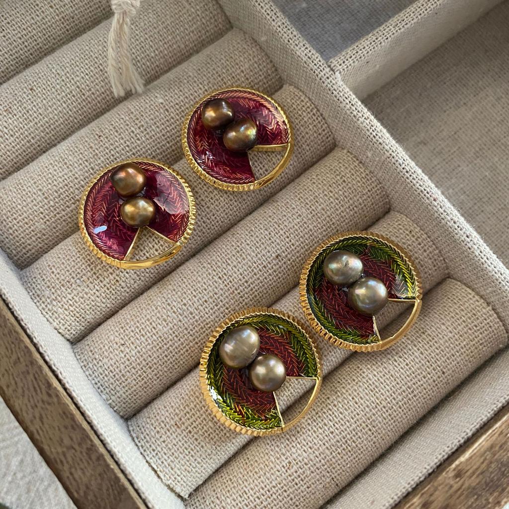 Hollow Gradual Change Design Wind Woven Circle Pearl Earrings Female Creative Temperament Stud Earrings Personalized Earrings