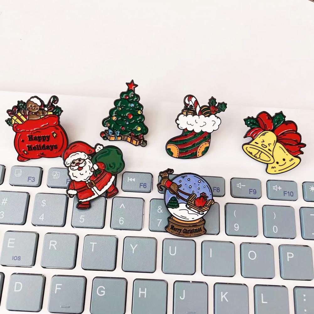 Cartoon Christmas Brooch Christmas Outfit Pin Christmas Santa Claus Brooch Cartoon Xmas Tree Enamel Pin Bell for Clothes