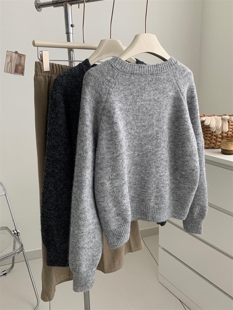 Japanese Wool Knit Cardigan - Retro 2024 Autumn/Winter, Soft, Warm, with Heart Buttons.