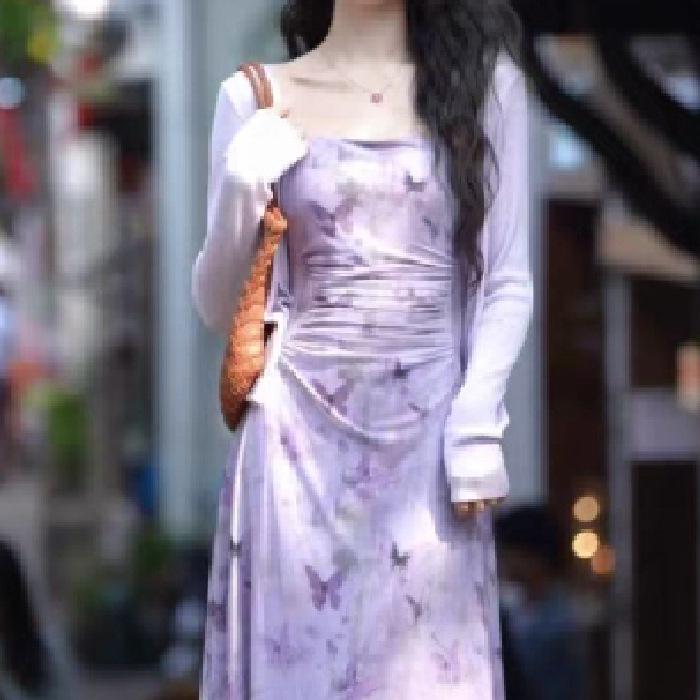 

Elegant Women s Floral Print Camisole Dress & Cardigan Set, French Style for Early Autumn, High-End & Slimming Waist-Cinched Two-Piece. Purple Cardigan