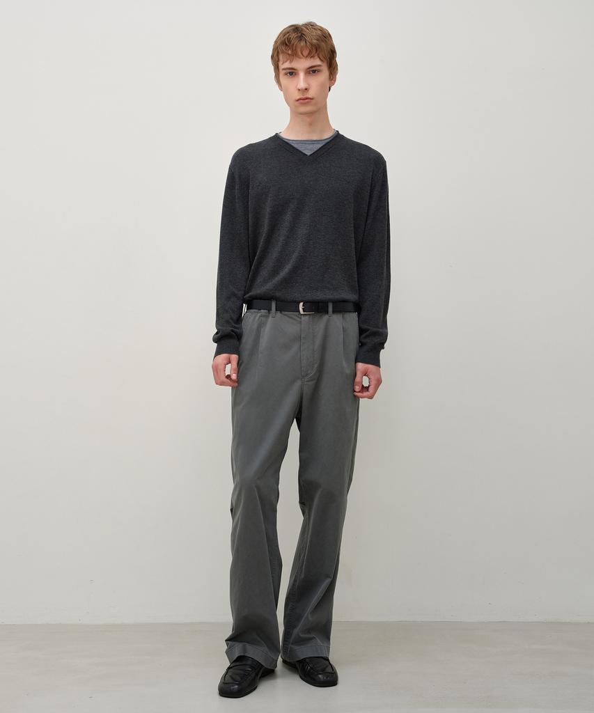 INSILENCE Double-Layered V-Neck Knit Charcoal