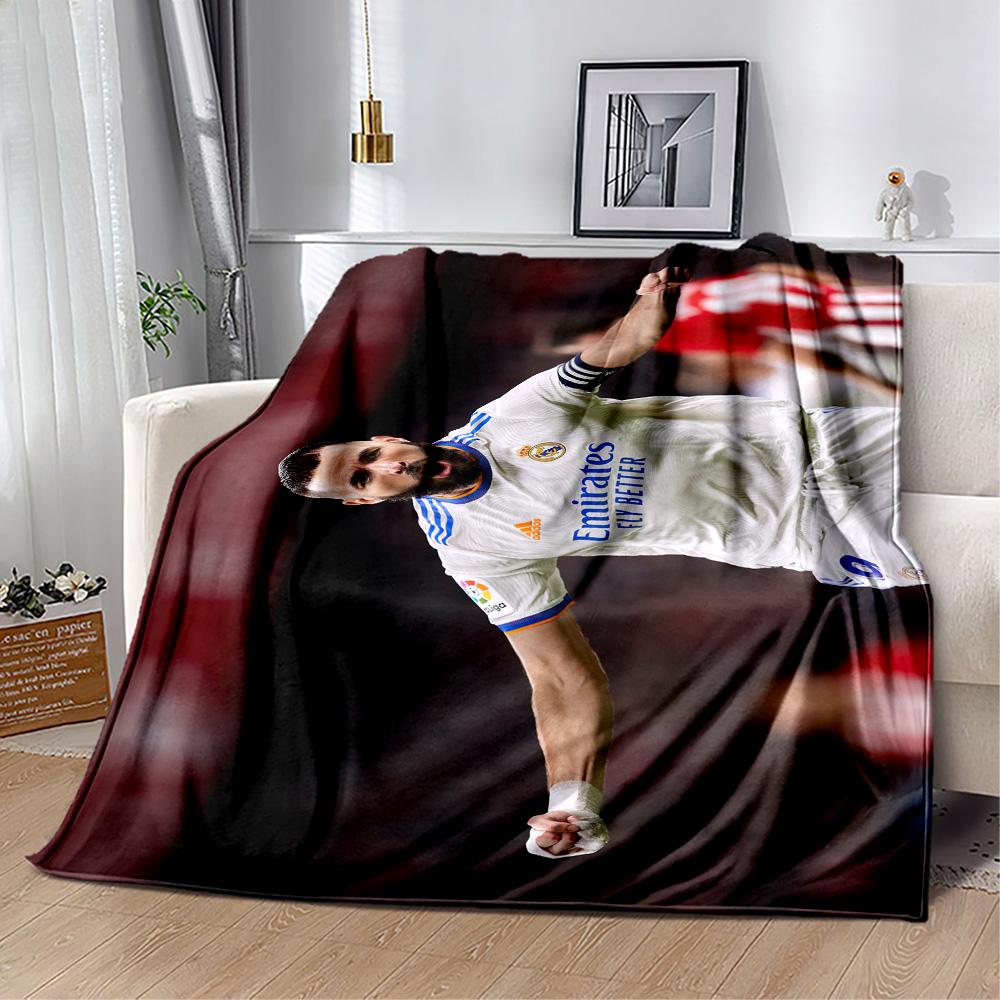 Arsenal Player Action Blanket Warmthful Decor Great for Picnics Office Sofa All-Season Use Digital Print Gifts For Family Or Friends