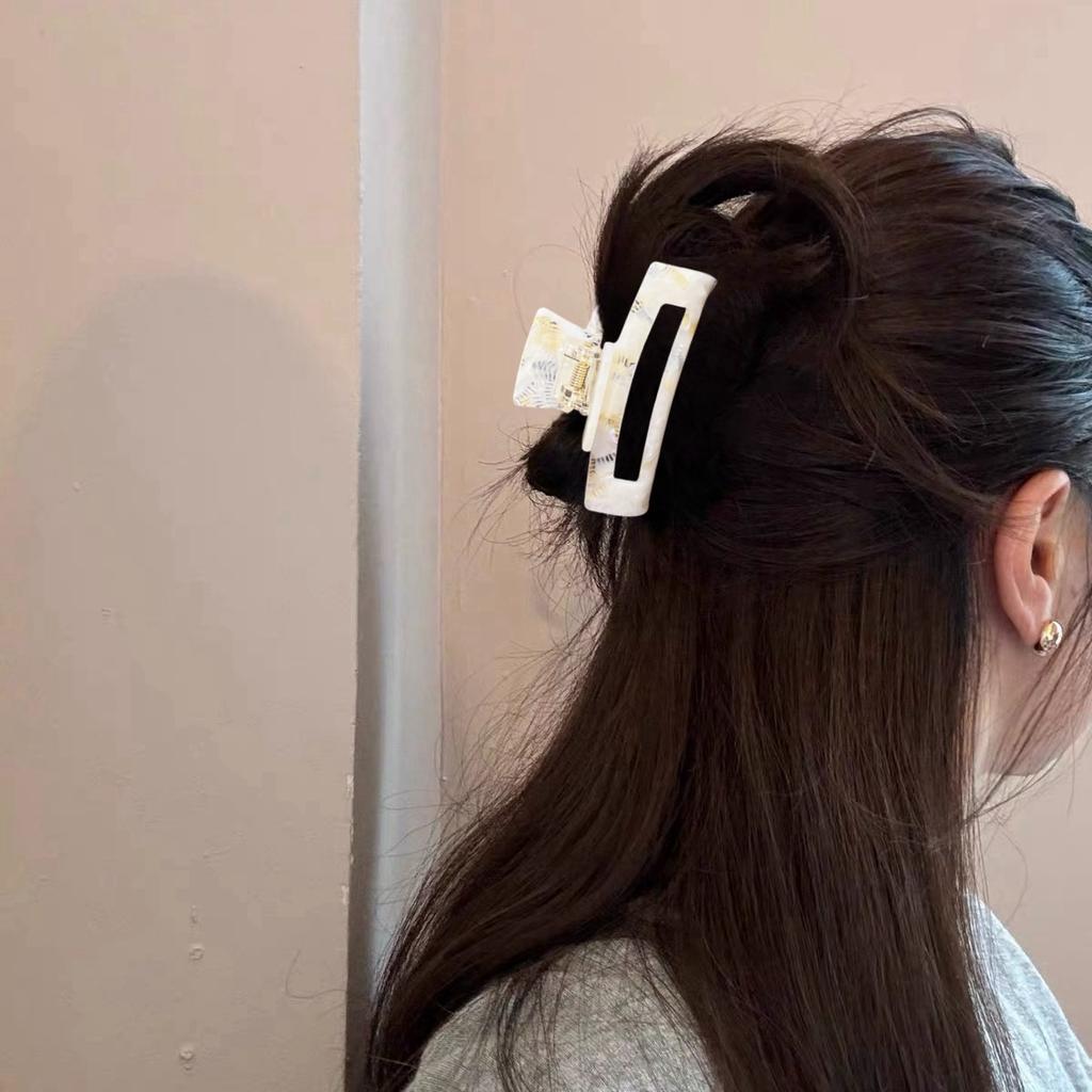 1PC Ladies Acetate Jelly Color rectangular hair claw daily wear for use in all hair sizes and lengths sweet and cute vacation