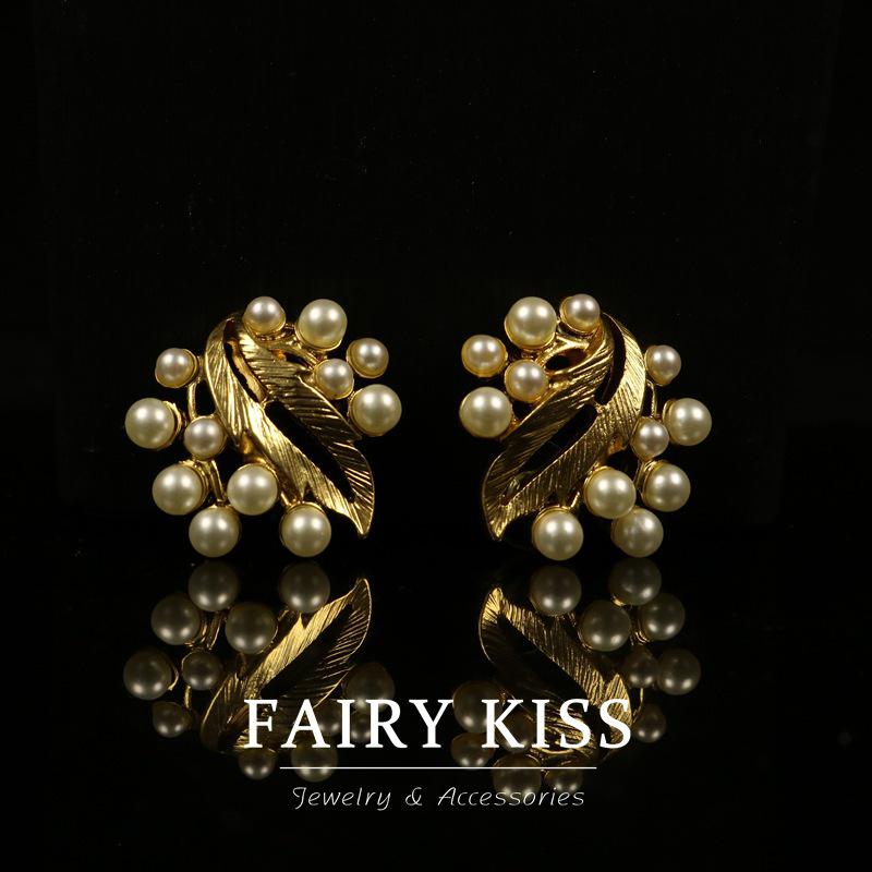 Vintage Floral Pearl Jewelry Set: Elegant Multi-layer Necklace & Earrings