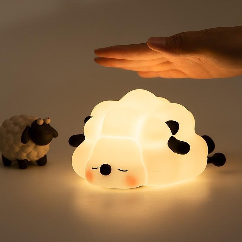 Veilleuses de nuit mignonnes en silicone Mouton Dessin animé Lampe de chambre pour décoration de chambre d'enfant Rechargeable Minuterie Variation d'intensité Veilleuse de nuit pour le sommeil