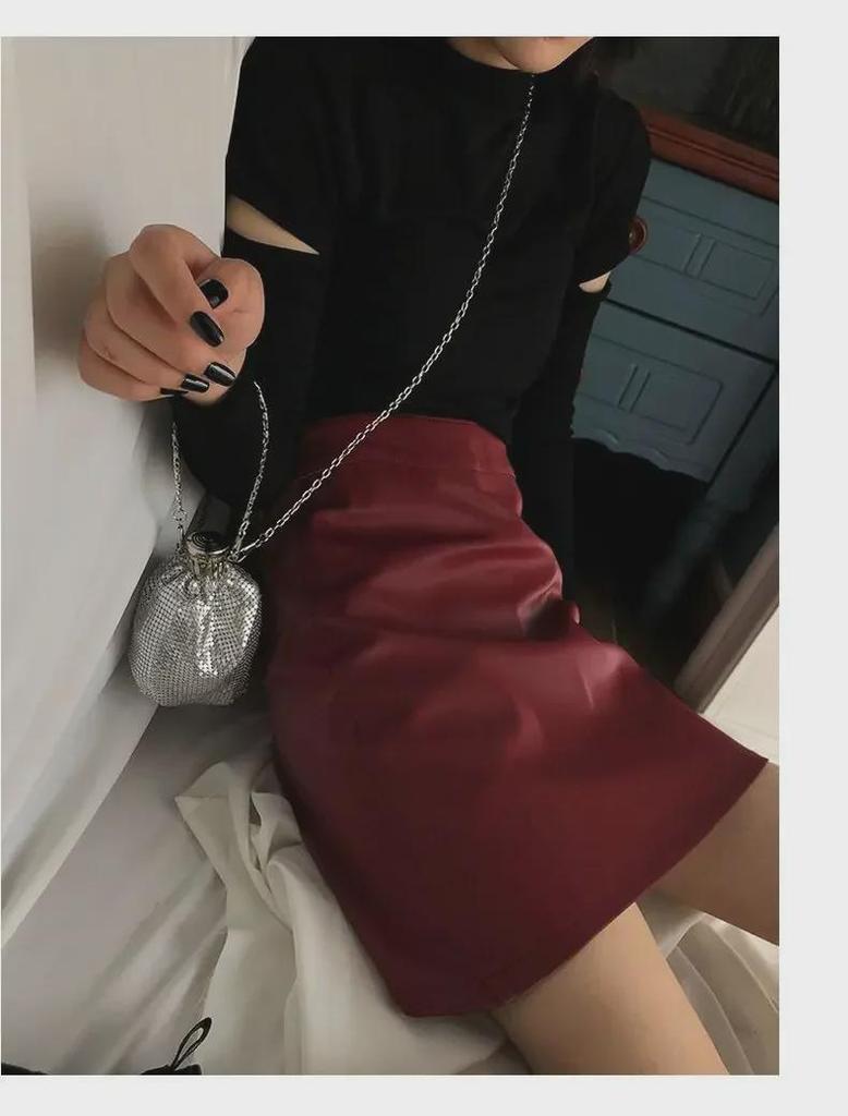 Black Leather High-Waist A-Line Skirt: Perfect for Spring & Autumn