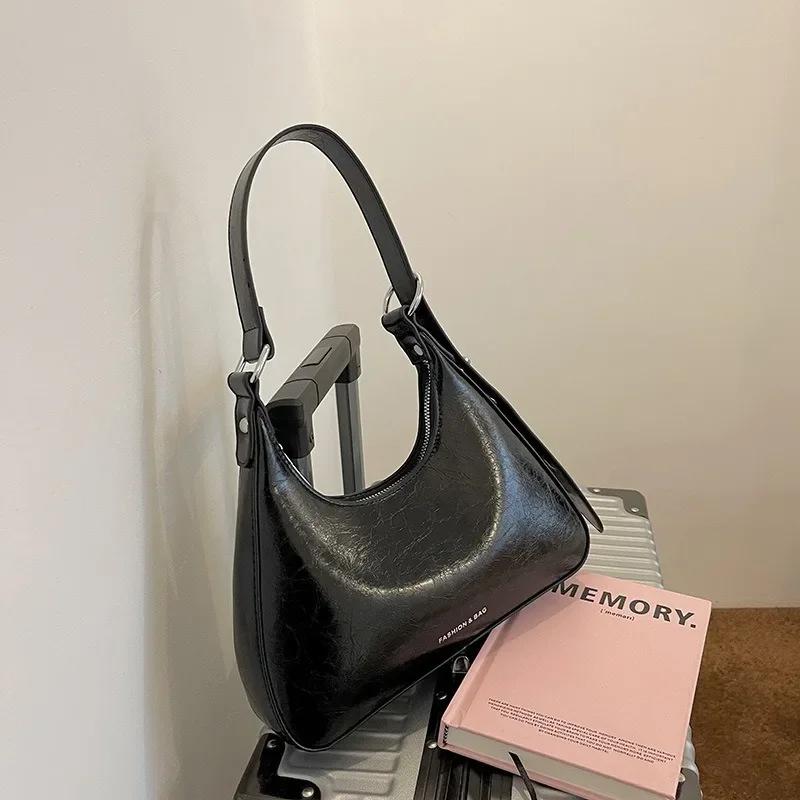 French Style Armpit Bag for Women  New High-end Versatile Designer Shoulder Bags Retro Waxed Oil Leather Bag