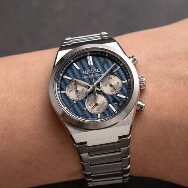 SEIKO Quartz CHRONOGRAPH Sapphire Stainless Steel Men Watch SSB453P1
