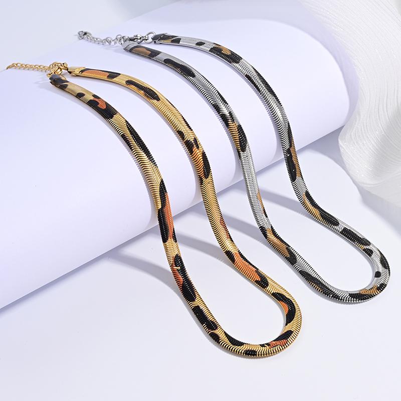 ZHUKOU Popular Hip-hop Unisex Couple Leopard Snake Print Necklace Golden-plated Brass Metal Jewellery:VL576