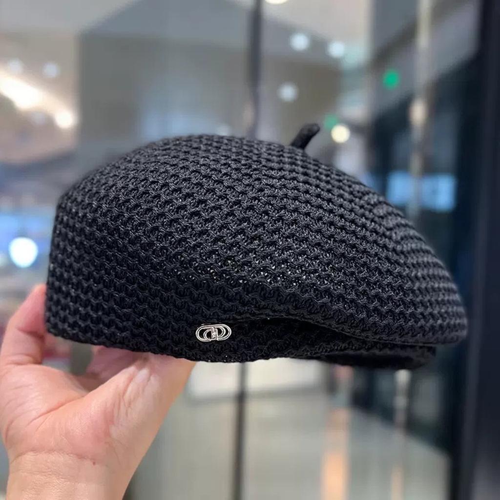 1Piece Men Elegant Solid Color Mesh Beret Side Silver Clasp Versatile Beret Outdoor Sunscreen Leisure Hat Spring Autumn Travel Tourism Beach Vacation