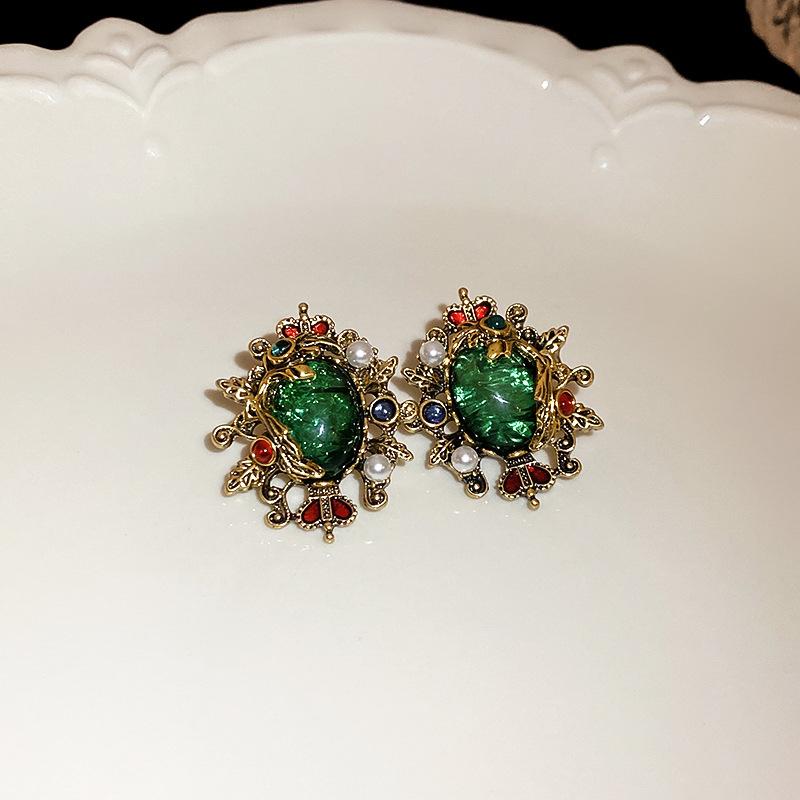 Silver Needle Zircon Earrings Retro Light Luxury Court Style Stud Earrings Niche High-end Earrings