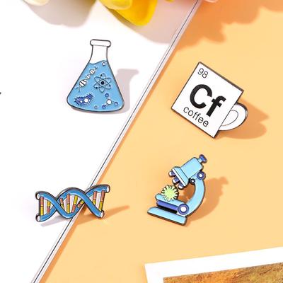 Dárek pro učitele přírodovědy Kádinka Chemikálie Molekulární věda Smaltovaný odznak Brože
