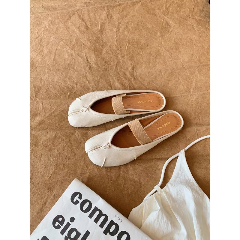 

Туфли с мелким вырезом, мягкой подошвой, из овчины, на плоской подошве, с юбкой, с раздвоенным носком, одинарные туфли 40