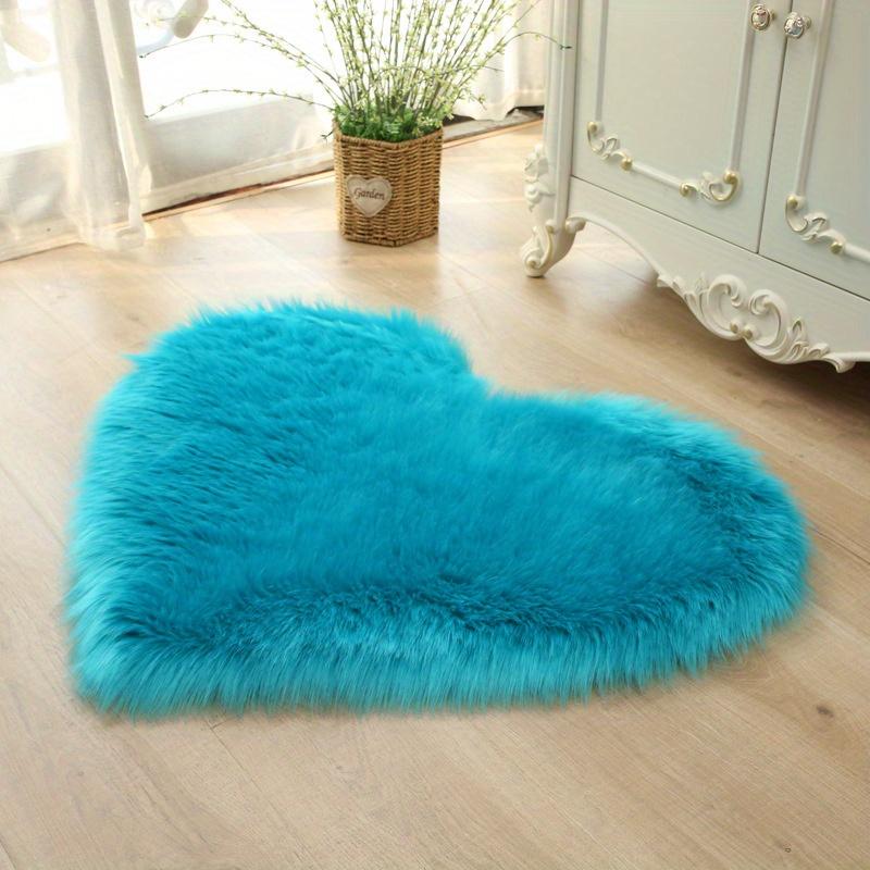 Heart Shaped Plush Rug 40x50cm Super Soft Fluffy Shaggy Carpet for Bedroom Living Room Non-Slip Floor Mat Decor Valentine Gifts