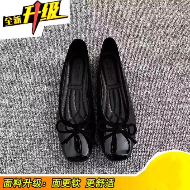 Soft leather shallow mouth single shoes 2025 new soft sole flat bottom square head French bow red women's shoes evening grandma shoes