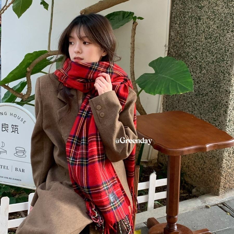 Korean version of Christmas red plaid knitted scarf high-end scarf winter thickened warm versatile shawl