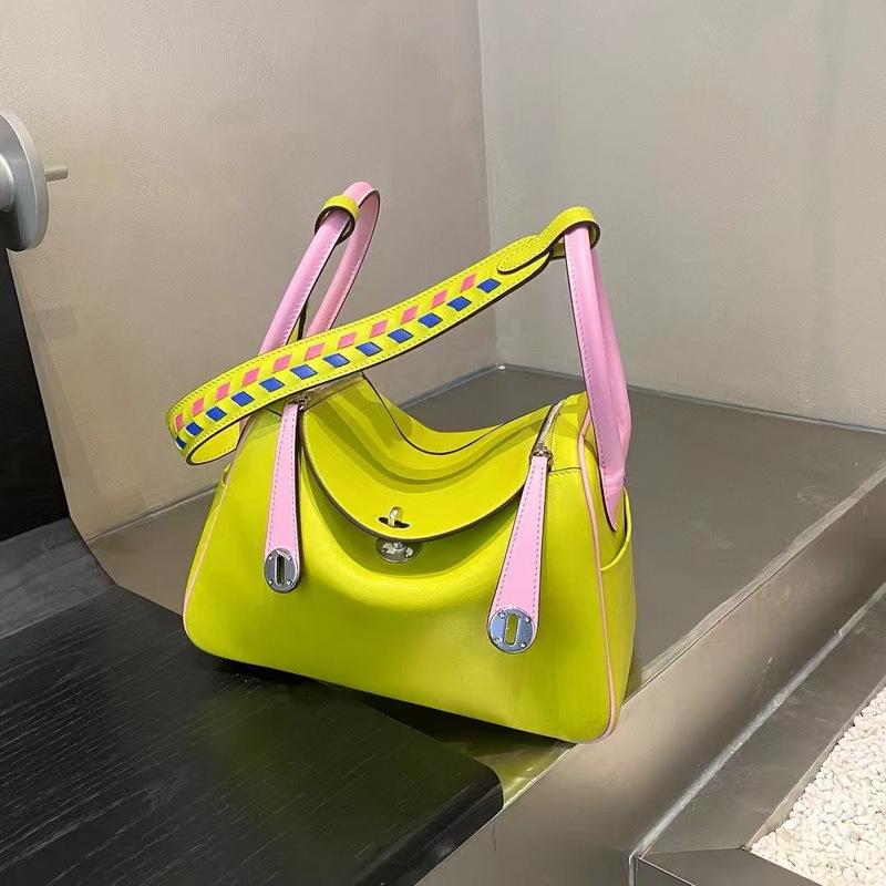 25 New Genuine Leather Women's Bag Swift Head Layer Cowhide Color Blocked Weaving Medicine Box Lindi Bag Single Shoulder Handheld Cross Border Batch