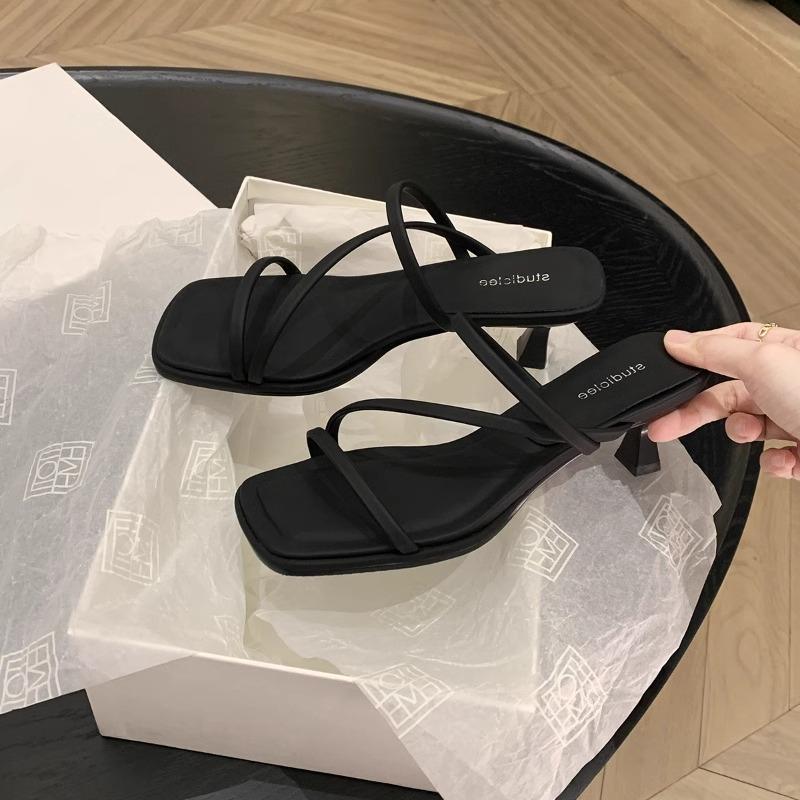 

Summer pointed head thin heel square head solid color high heel one-word drag design sense sandals sandals women s shoes wear open toes 35 чорний