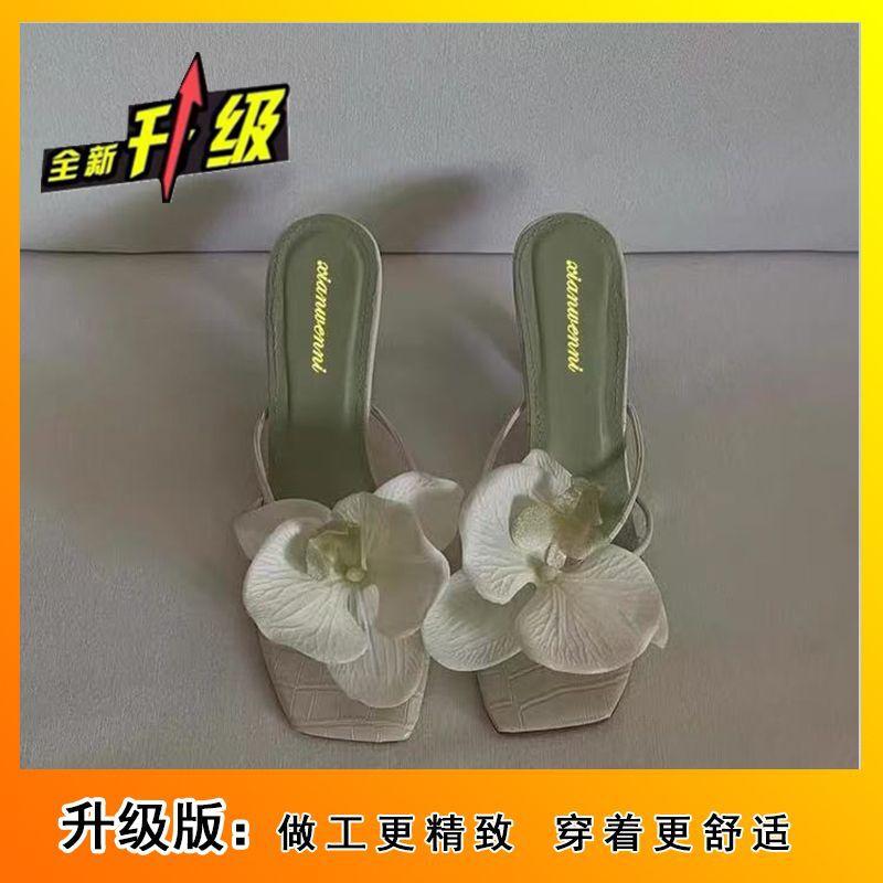 Beach shoes 2025 new flower decoration clip toe high-heeled sandals for women's summer outdoor wear trend