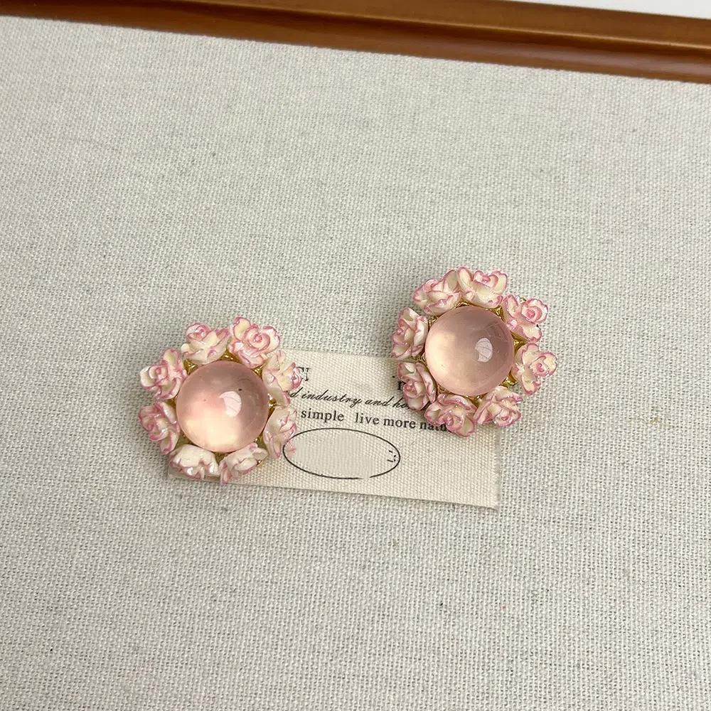 Ear Jewelry Flower Stud Earrings Light Luxury Sweet Flower Earrings Bohemian Earrings Women  Gift