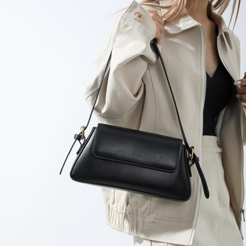 Small square bag new autumn generous high-end texture armpit bag simple casual trendy girl bag