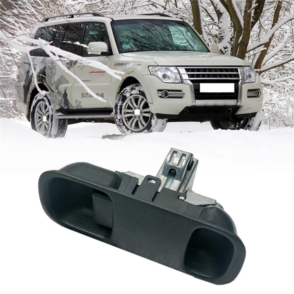 MR402499 For Mitsubishi Montero Pajero V73 V75 V77 2000-06 Glove Box Lock Black