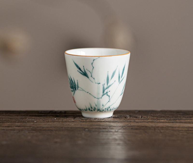 Handbemalte Keramik-Teetasse Unterglasur Blau Lotus Bambus Orchidee Teezeremonie Tasse Chinesisches Gongfu Tee-Set