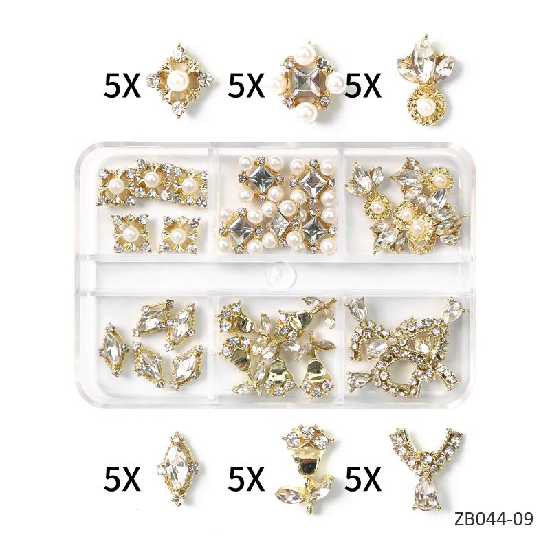 1Box Mix Stile 3D Luxus Schmuck Nail art Strass Edelsteine Gold Metall Legierung Schmetterling Nagel Charms DIY Glänzende Diamant Dekorationen