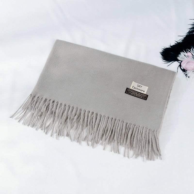 

Женский зимний однотонный шарф с кисточками - толстая теплая шаль в корейском стиле из искусственного кашемира 70*200CM светло-серый