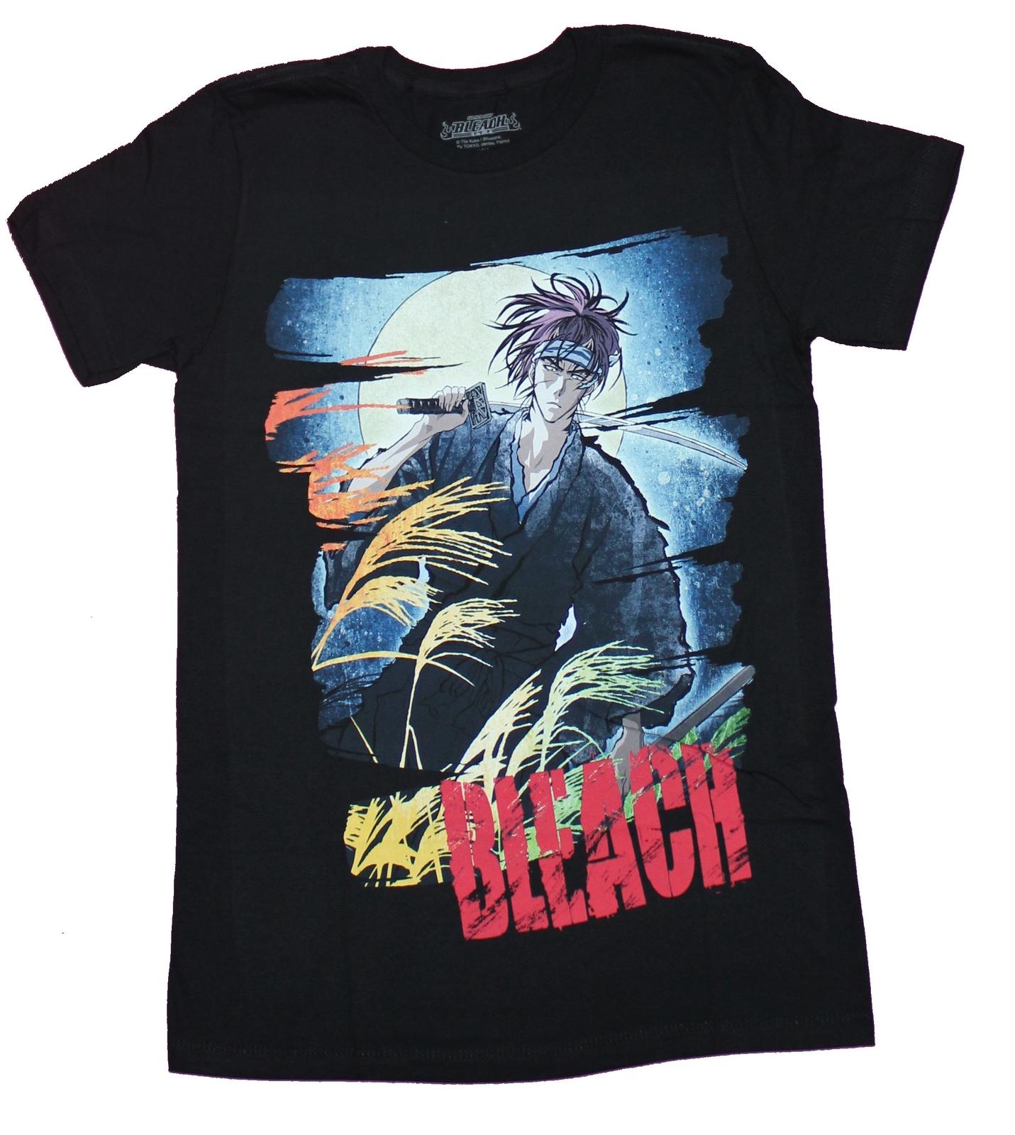 Bleach Mens T-Shirt - Ichigo Approaching In Moon Light Image S