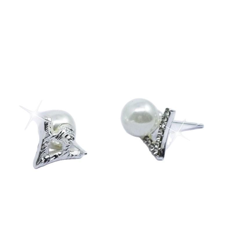 Elegant Pearl & Diamond Stud Earrings - Ode to Joy Liu Tao Style