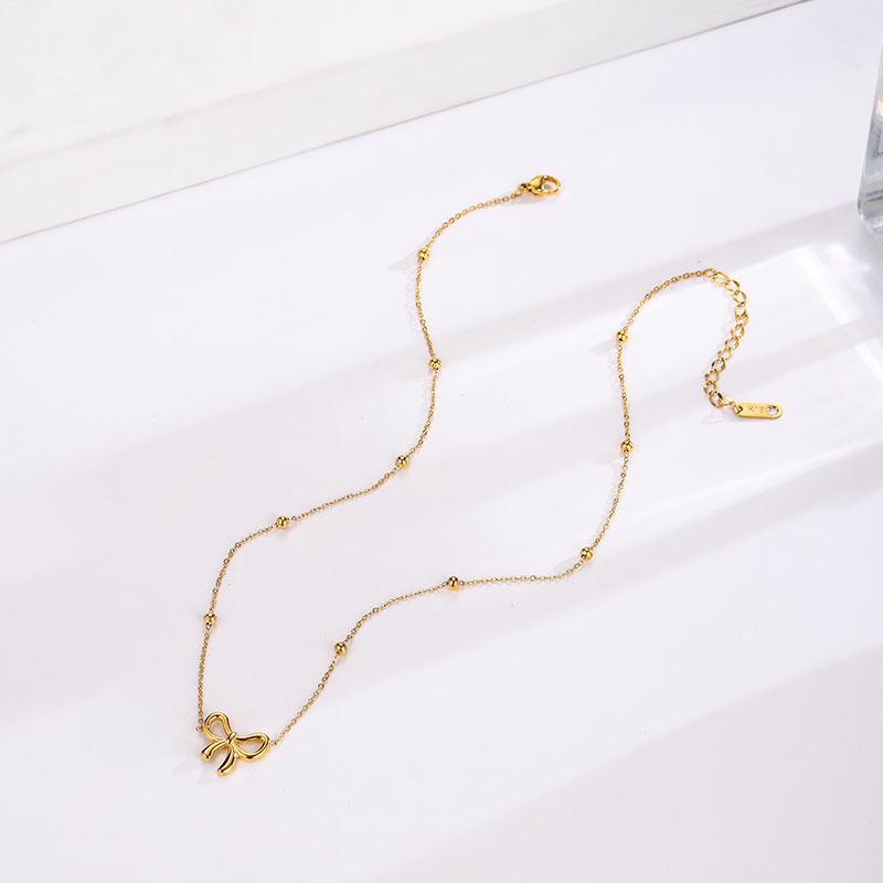 Elegant Japanese & Korean Bow Necklace: Trendy Titanium Steel Light Luxury Clavicle Chain for Women