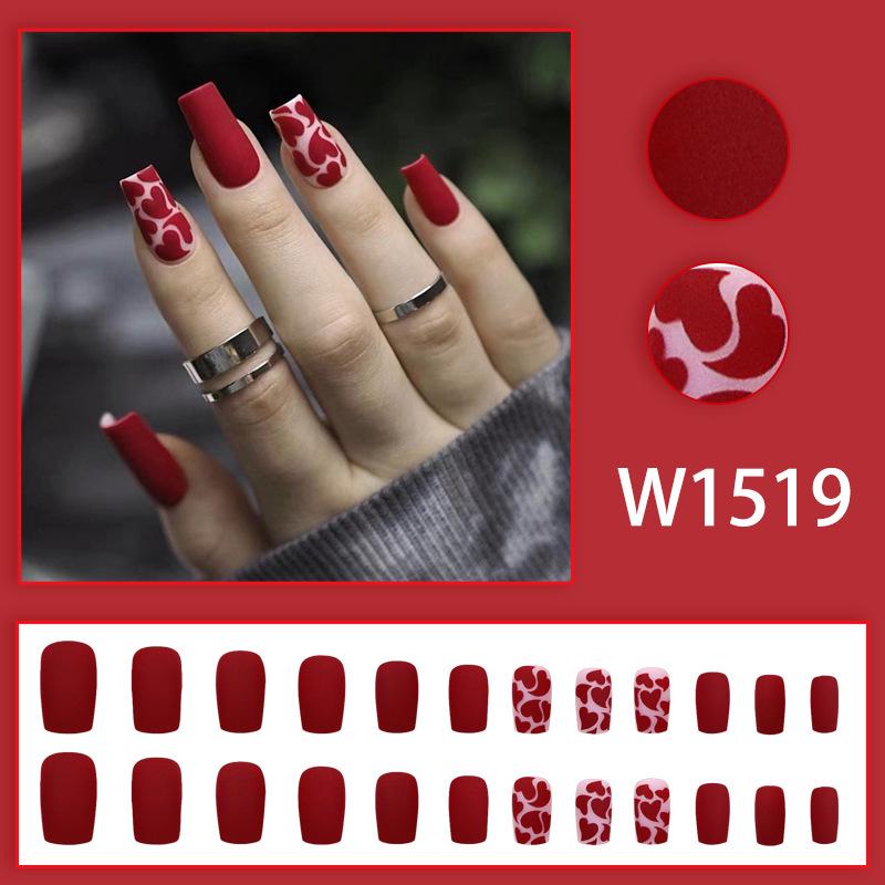 Красные Сердечки Матовые Средне-Длинные Ногти - Пряный Сладкий Крутой Стиль