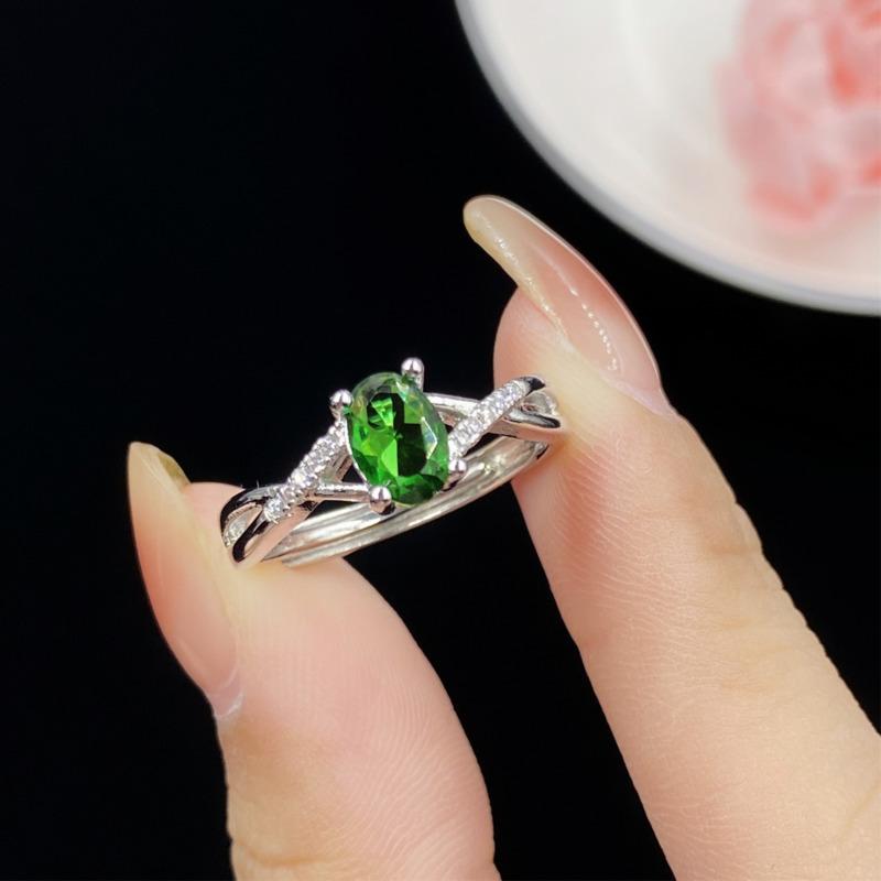 BELLA BOX Taubenei Rot Korund Simulation Smaragd Saphir Einfache Kreuz Twist Linie Temperament Zarte Offene Ring Frau