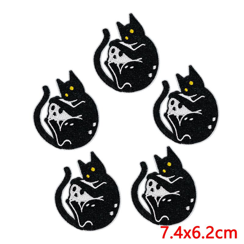 10 ks / Loty Série Černá kočka Vyšívané Kreslené Zvířecí Odznaky Klobouky Batoh Oblečení Zdobit Zvířecí Nášivka Nažehlovací Nášivky DIY