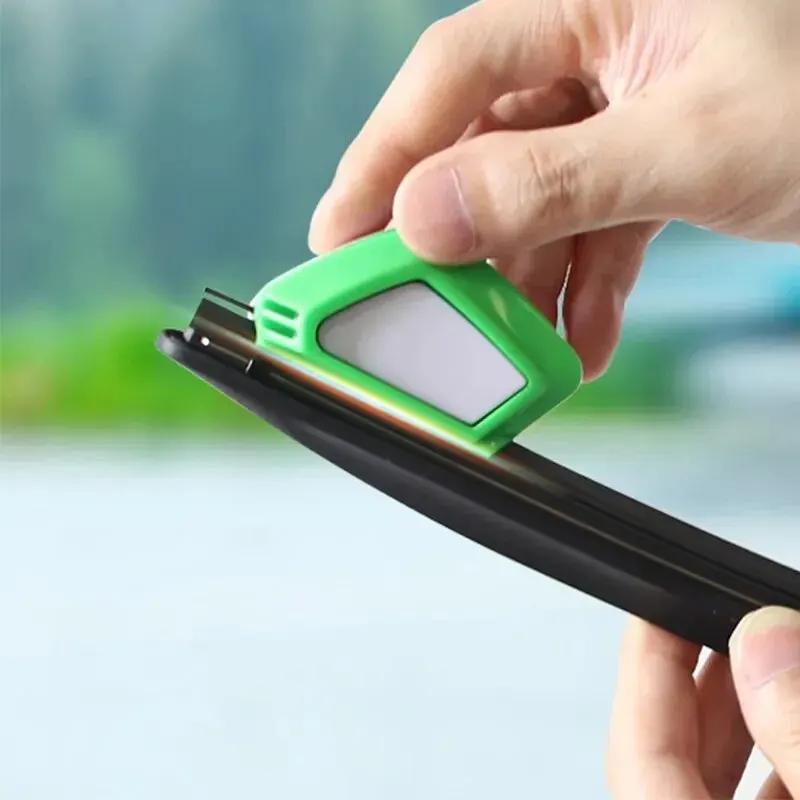 

Универсальный автомобильный грузовик, щетка стеклоочистителя, восстановитель, средство для мытья окон автомобиля, чистка автомобильных аксессуаров, автомобильный очиститель 1pcs