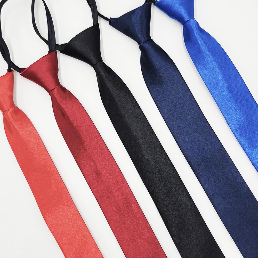 Plain Black Satin 5cm Ultra-Narrow Korean Style Men's Tie with Easy-Pull Zipper for Formal Wear.