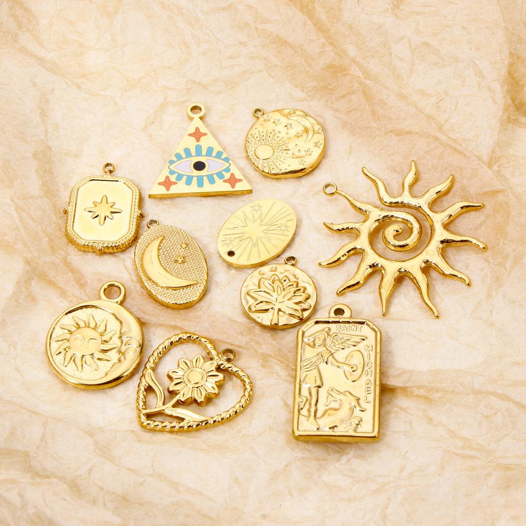 2 Pcs 304 Stainless Steel Charms Gold Plated Sun Moon Star Flower Pendants For DIY Necklace Bracelet Jewelry Making Findings