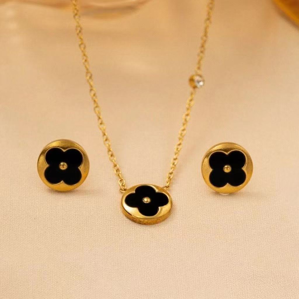 

2 шт. титановая сталь не тускнеющая двусторонняя набор клевер ожерелье серьги necklace+earrings