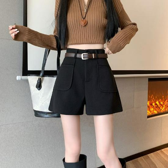 2024 Women's High-Waisted Wide-Leg Wool Shorts: Slimming A-Line Booty Shorts for Autumn/Winter