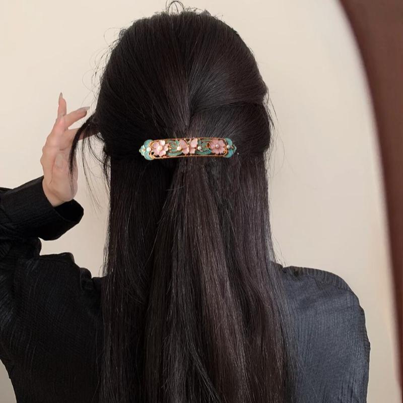 1Pc Small Chinese Style Glazed Butterfly Flower Hollow Hairpin Edge Clip Antique Butterfly Love Flower Spring Clip Female