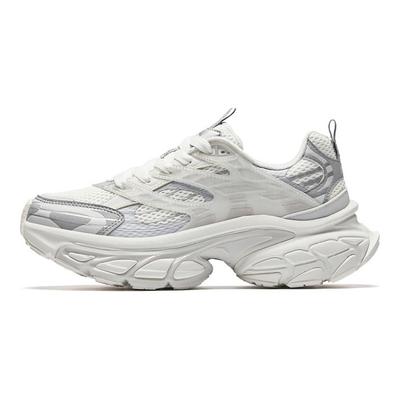 Fuyiao Bequeme Vielseitige Rutschfeste Verschleißfeste Höhenvergrößernde Low-Top Freizeitschuhe Herren Sneaker Silbergrau 112518899-1